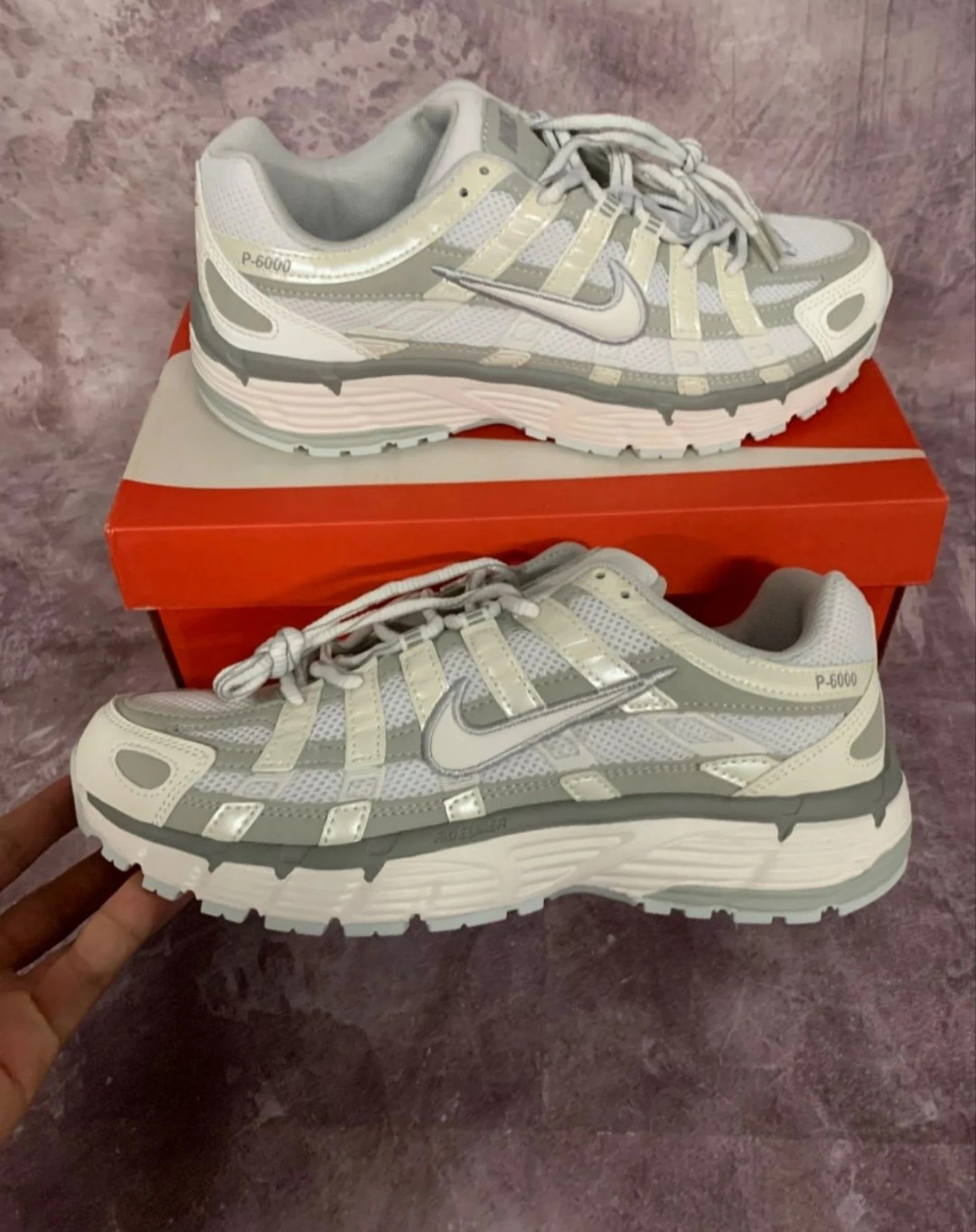Nike P-6000 Gris/Blanc – Taille 42 – photo 2